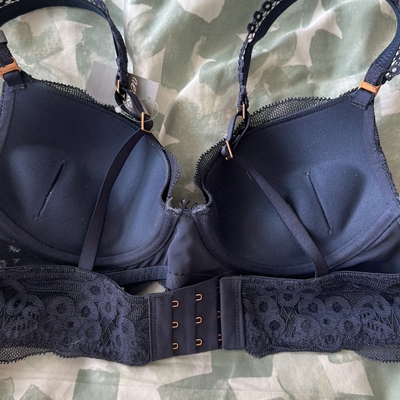 Aerie push up - Picture 6 of 6